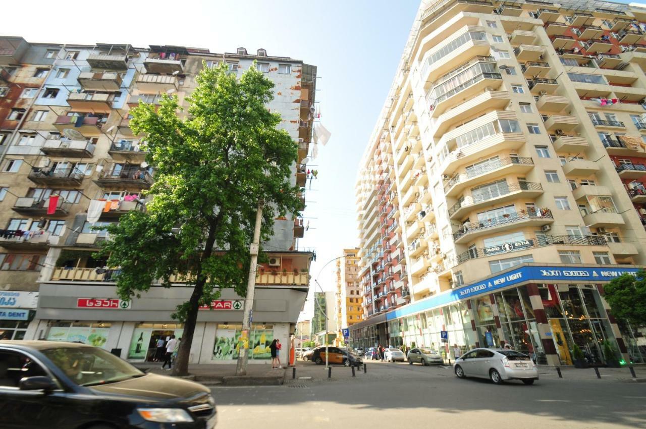 Apartments With A View Of The Trinity Holy Batumi Exterior foto